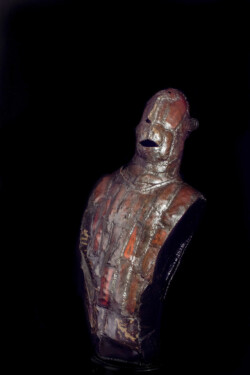 "Arnaud" fer polychrome 77x34x23cm (2005)