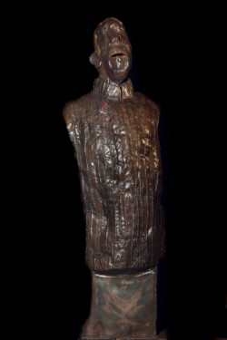 "La gueule cassée" 195x65x55cm
